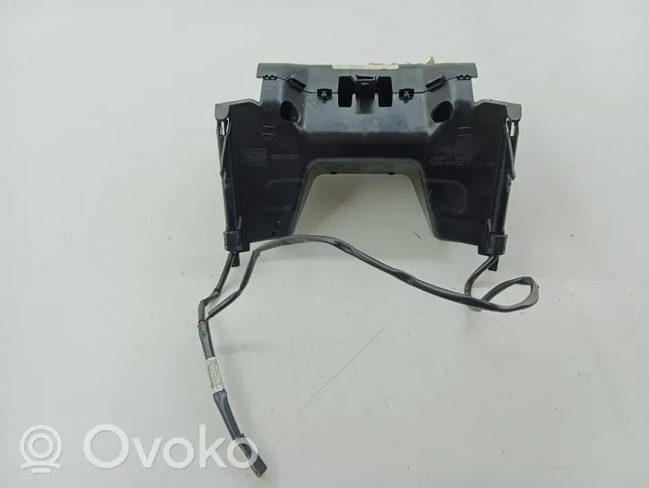 Land Rover Evoque I Consolle centrale del vano portaoggetti BJ32045C22