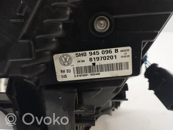 Volkswagen Golf VIII Takavalot 5H0945096B