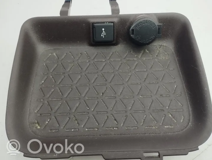 Toyota RAV 4 (XA50) Glove box central console 5881342080