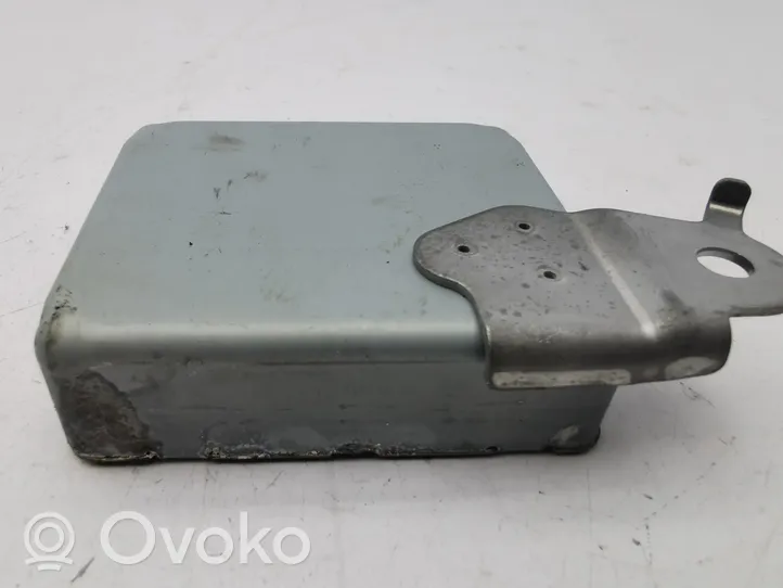 Toyota RAV 4 (XA50) Gateway valdymo modulis 8657242040