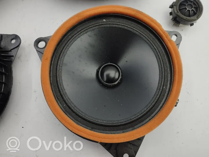 Toyota RAV 4 (XA50) Kit système audio 8616042160