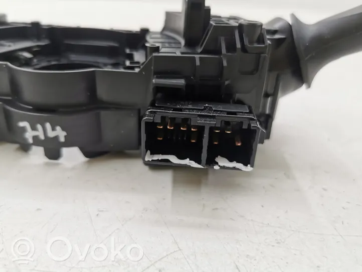 Toyota C-HR Rokturu komplekts 17F852