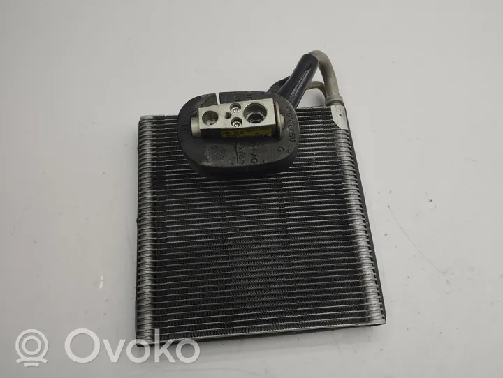 Volkswagen Golf VIII Ilmastointilaitteen sisälauhdutin (A/C) 5WC816103