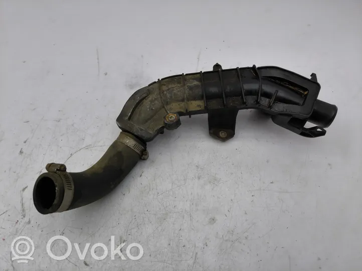 Toyota Yaris Tube d'admission de tuyau de refroidisseur intermédiaire 173610N050