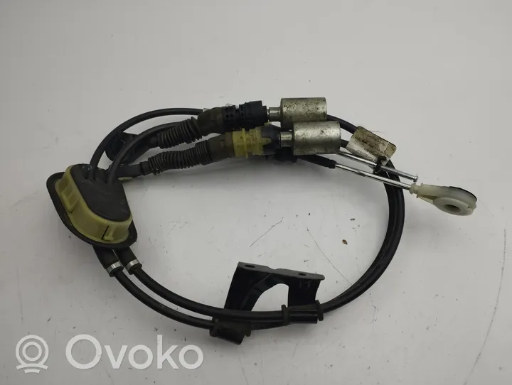 Nissan Qashqai Câble de changement de vitesse 4RTA004