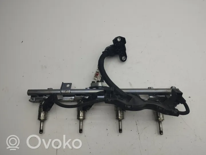 Toyota RAV 4 (XA50) Sprauslu komplekts 8212633050B