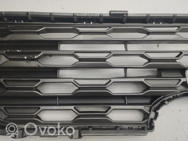 Toyota RAV 4 (XA50) Grille calandre supérieure de pare-chocs avant 5311242190