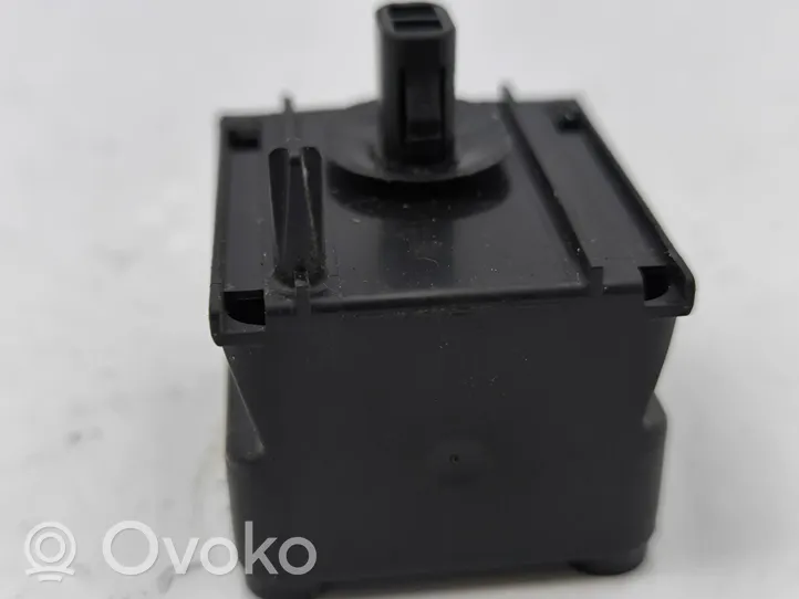 Mazda CX-5 II Alarm relay KD45676B1