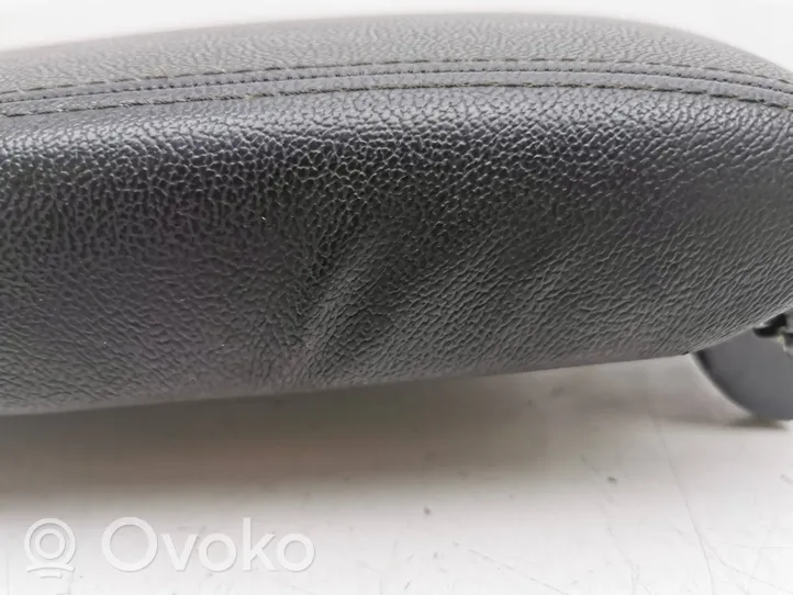 KIA Niro Armrest 