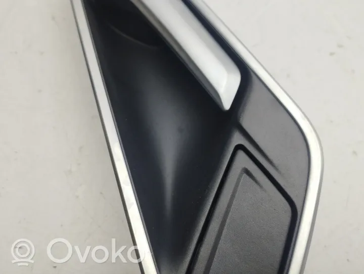 Audi Q2 - Klamka wewnętrzna drzwi tylnych 81A837020A
