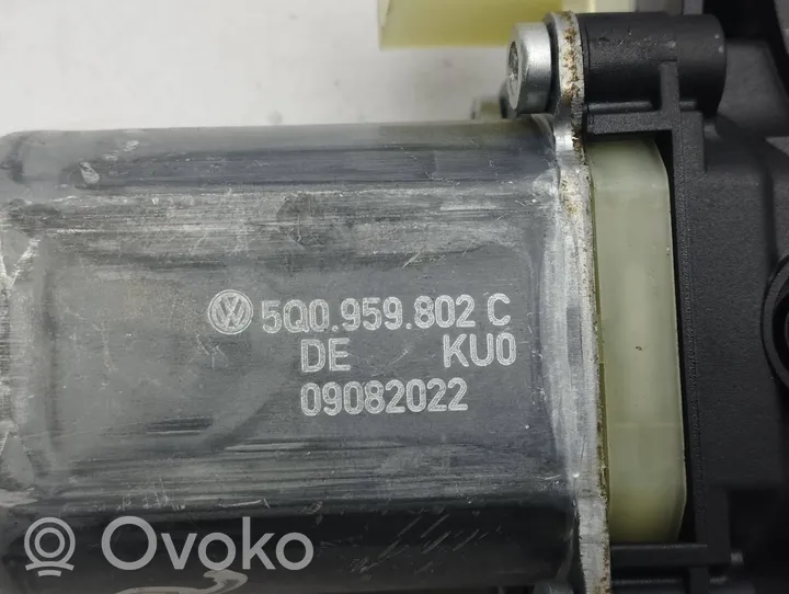 Audi Q2 - Moteur de lève-vitre de porte avant 5q0959802c