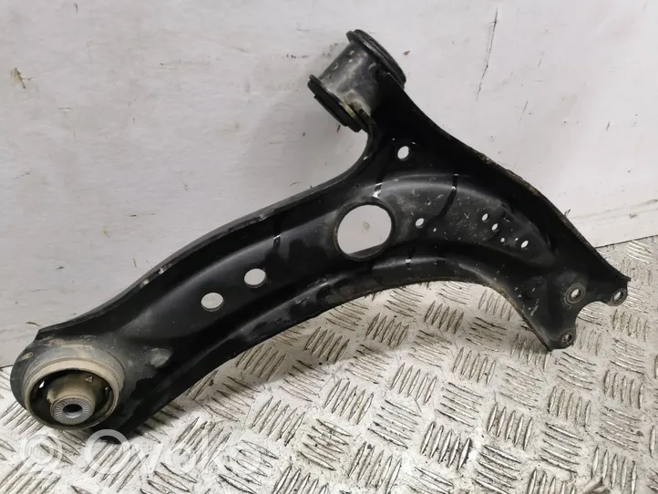 Volkswagen T-Roc Fourchette, bras de suspension inférieur avant 5Q0407151R