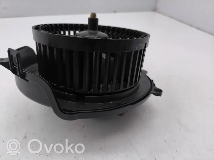 Audi Q2 - Ventola riscaldamento/ventilatore abitacolo 5WA907521