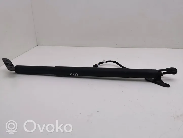 Audi Q3 F3 Tavaratilan luukun hydrauliikkasarja 83A827851A