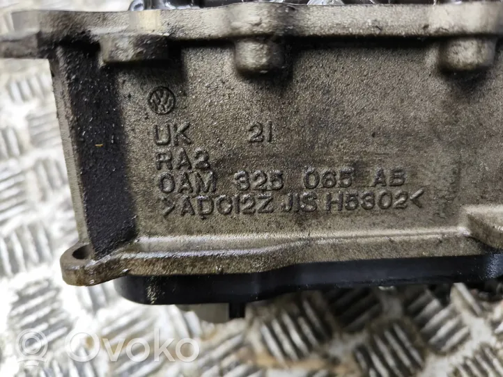 Audi A1 Transmission gearbox valve body 0AM325065AB