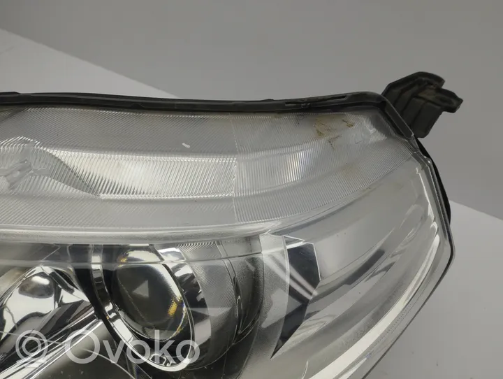 Suzuki Vitara (LY) Lampa przednia 