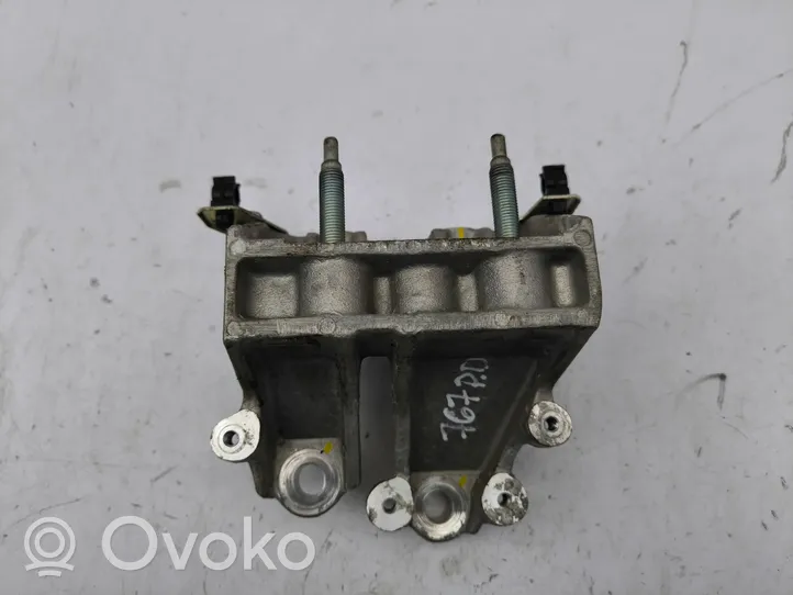 Suzuki Vitara (LY) Support, suspension du moteur 