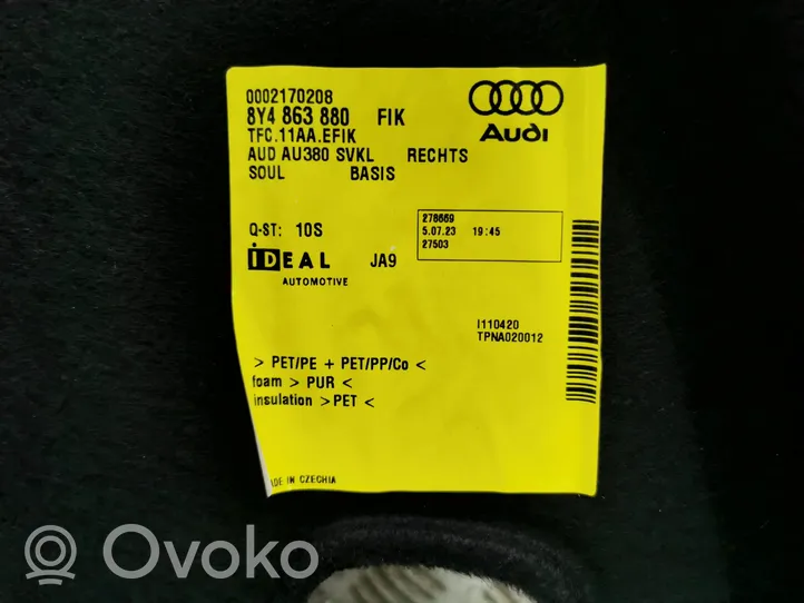 Audi A3 8Y Tavaratilan sivuverhoilu 8Y4863880