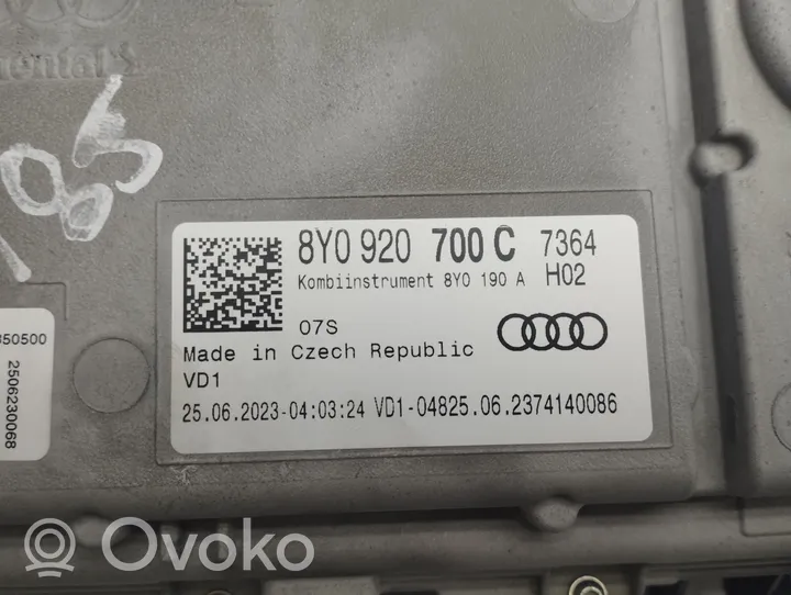 Audi A3 8Y Licznik / Prędkościomierz 8Y0920700C