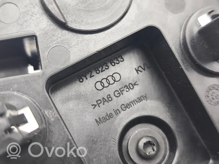 Audi A3 8Y Rączka / Uchwyt otwierania pokrywy przedniej / maski silnika 8Y2823633