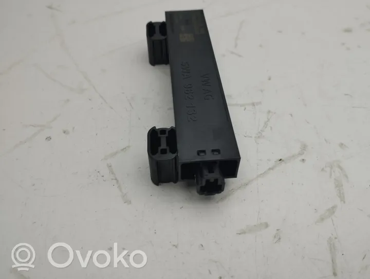 Audi A3 8Y Antena systemu bezkluczykowego 5WA962132