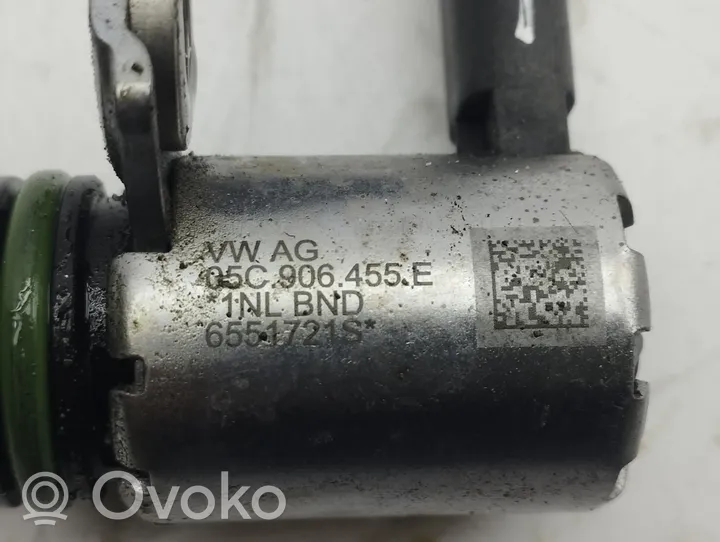 Audi A3 8Y Zawór sterujący / Ustawienia wałka rozrządu 05C906455D