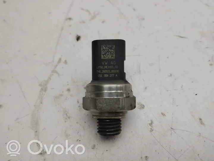 Seat Leon IV Oil pressure sensor 05E906277A