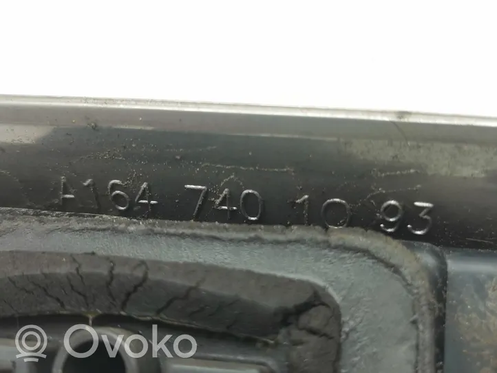 Mercedes-Benz ML W164 Listwa oświetlenie tylnej tablicy rejestracyjnej A1647401093