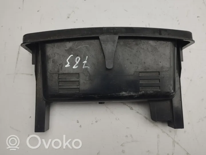 Mercedes-Benz Vito Viano W639 Boîte / compartiment de rangement pour tableau de bord A2036830291