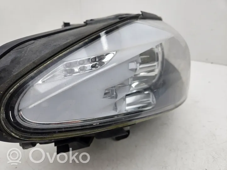 BMW 5 F10 F11 Lampa przednia 7203248