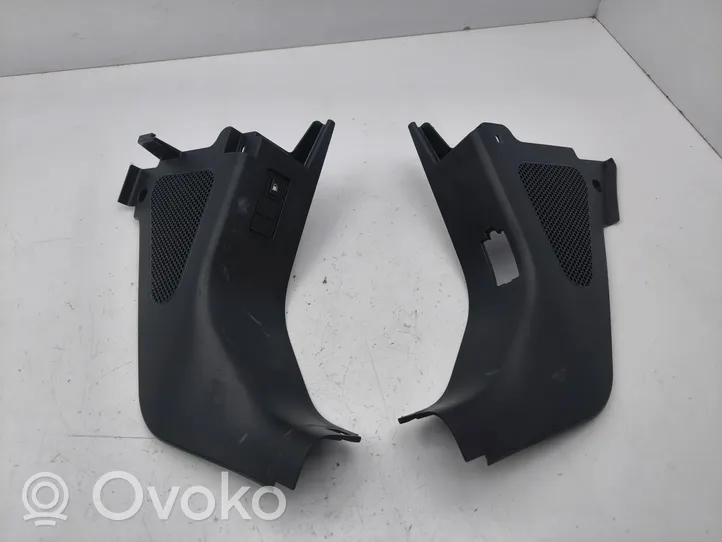 BMW i3 Rivestimento vano piedi laterale 7272420