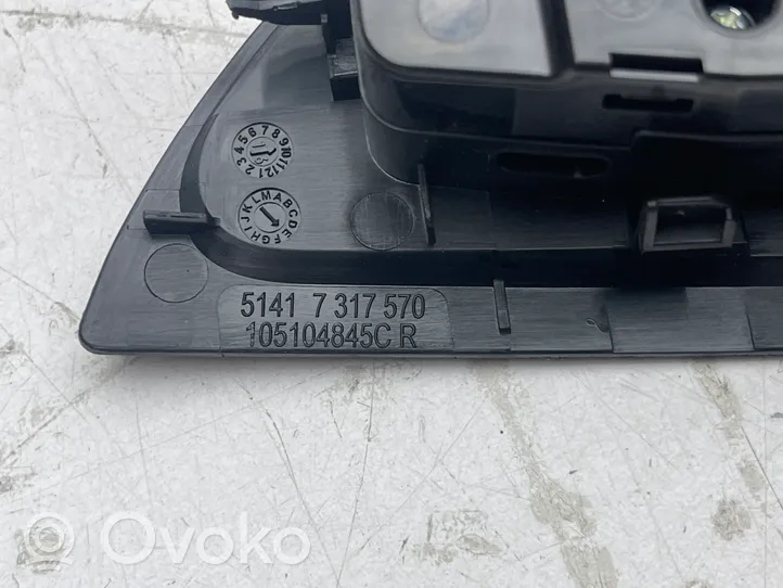 BMW i3 Elektrisko logu slēdzis 7317570