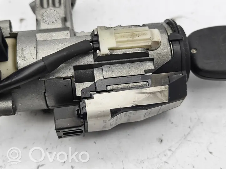 Toyota Corolla E120 E130 Ignition lock 45020024