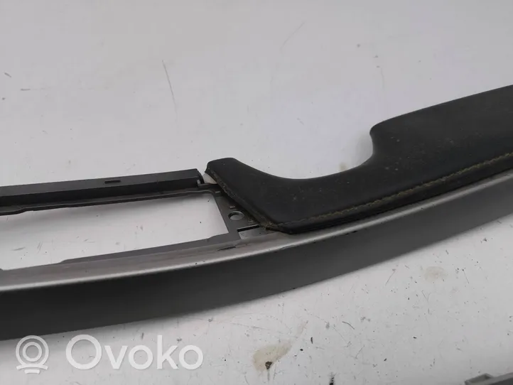 Mazda CX-7 Rivestimento del vano portaoggetti del cruscotto EH1464471