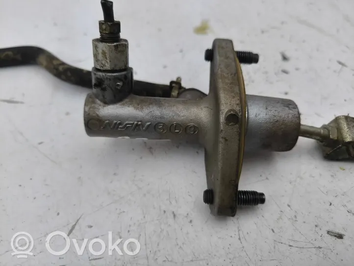 Honda CR-V Clutch master cylinder 