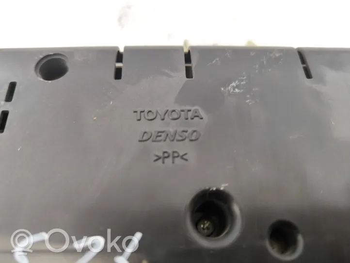 Toyota Corolla Verso AR10 Compteur de vitesse tableau de bord 838000F090