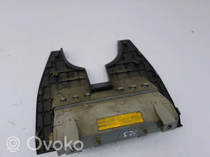 Toyota Corolla Verso AR10 Knee airbag 