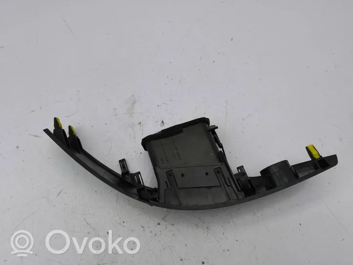 Toyota Corolla Verso AR10 Šoninės oro grotelės 6556434010