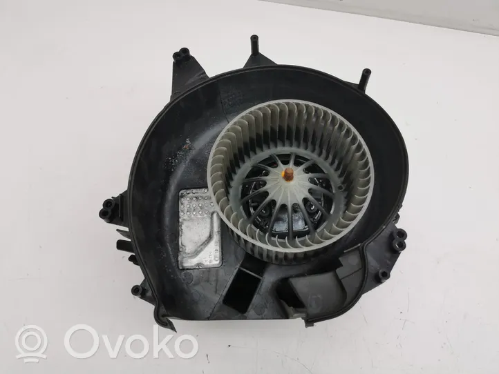 BMW 5 F10 F11 Ventola riscaldamento/ventilatore abitacolo 9225780