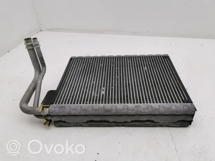 BMW 5 F10 F11 Air conditioning (A/C) radiator (interior) U7589002