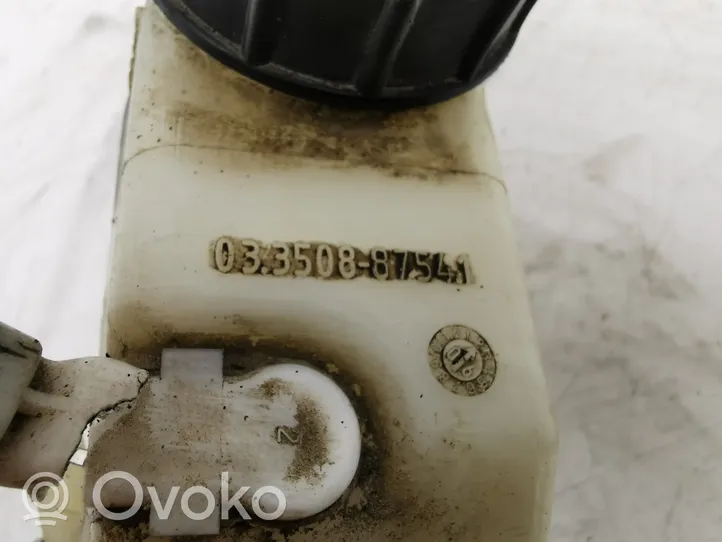 Toyota Yaris Główny cylinder hamulca 03350887541