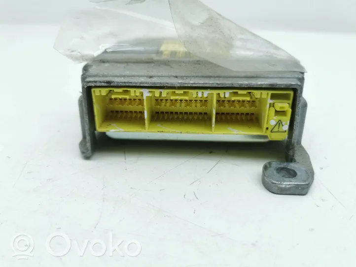 Toyota Avensis T250 Oro pagalvių valdymo blokas 8917005120