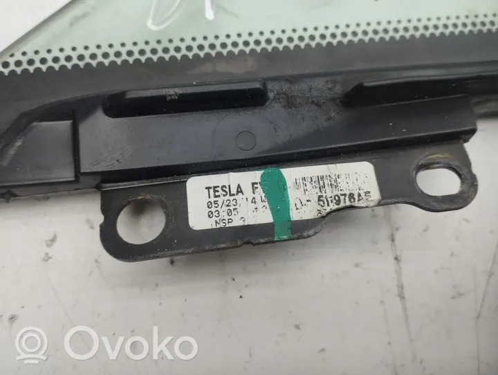 Tesla Model S Szyba karoseryjna drzwi przednich 