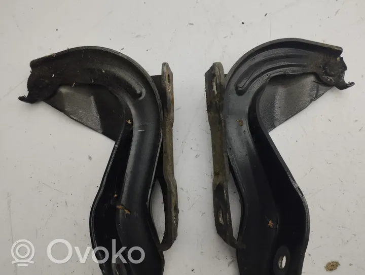 Honda CR-V Engine bonnet/hood hinges 