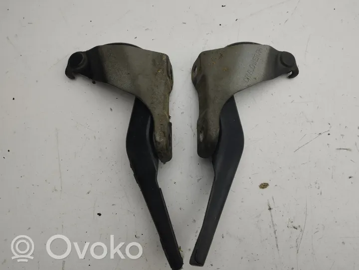 Honda CR-V Engine bonnet/hood hinges 