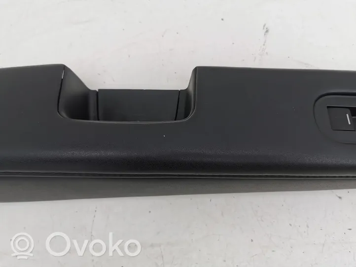 Honda HR-V Front door interior handle trim 83550T7900LE1T