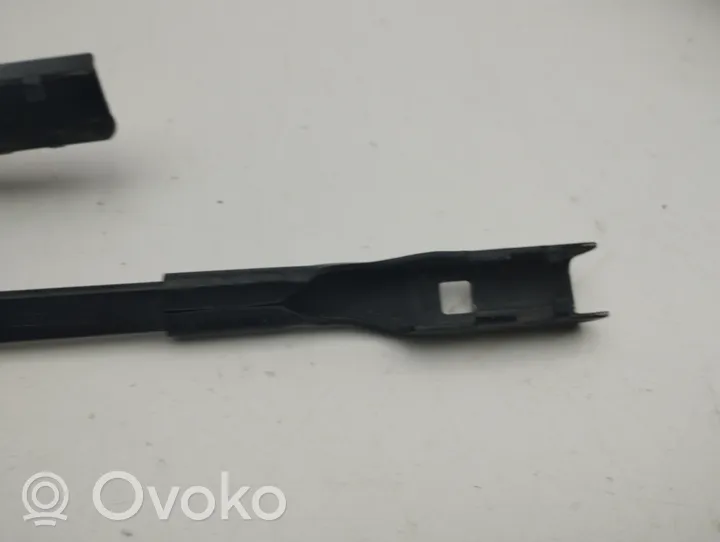 Audi A5 Windshield/front glass wiper blade 8W2955408