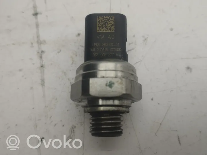 Volkswagen T-Roc Oil pressure sensor 05E906277A