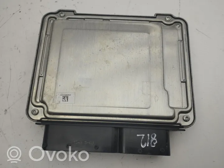 Volkswagen T-Roc Sterownik / Moduł ECU 04C907309BB