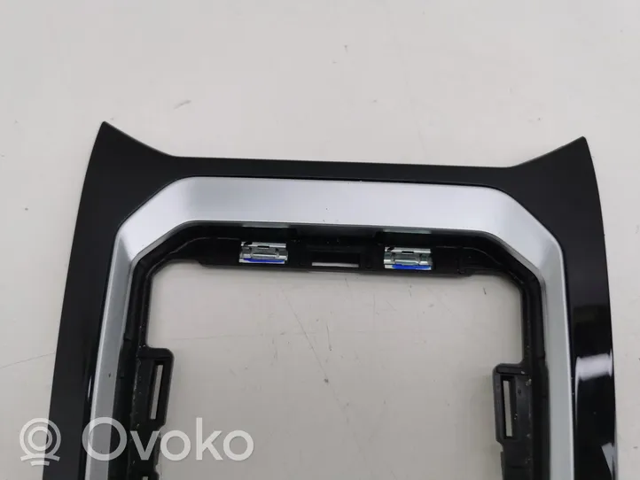 Volkswagen T-Roc Rivestimento in plastica cornice della leva del cambio 2GA711456A